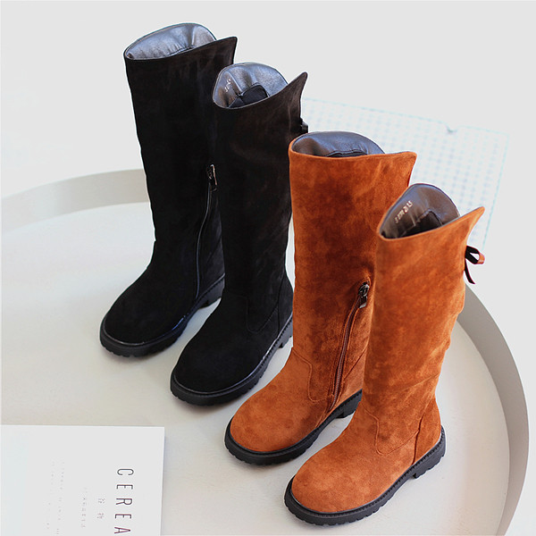 Παιδικές μπότες για κορίτσια eco suede με μια τραχιά, ανθεκτική σόλα σε δύο χρώματα