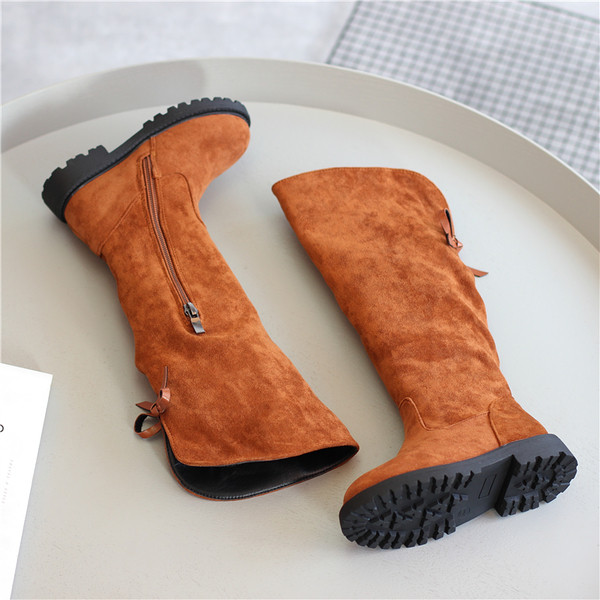 Παιδικές μπότες για κορίτσια eco suede με μια τραχιά, ανθεκτική σόλα σε δύο χρώματα