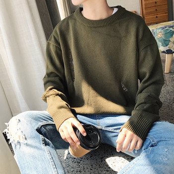 Плетен мъжки пуловер в свободен стил с накъсан мотив