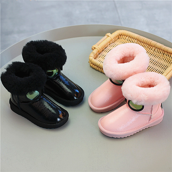 Καθημερινές αθλητικές μπότες για κορίτσια με φτερό και εκτύπωση σε ροζ και μαύρο χρώμα