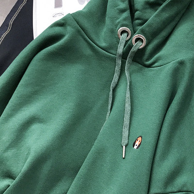 Απλή μπλούζα άνδρες σε ευρύ μοτίβο με κουκούλα και τσέπη