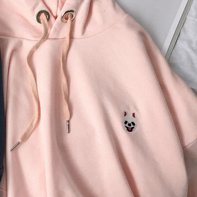 Απλή μπλούζα άνδρες σε ευρύ μοτίβο με κουκούλα και τσέπη