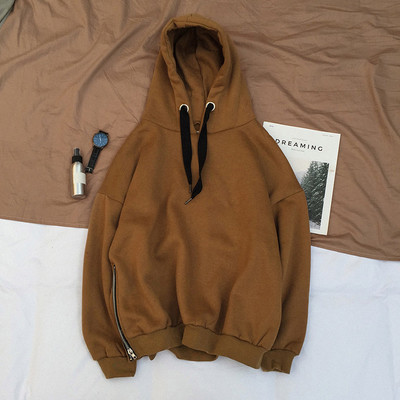 Απλή μπλούζα ανδρών σε τέσσερα χρώματα