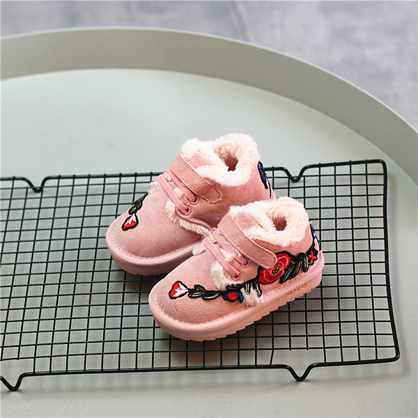 Καθημερινά παιδικά πάνινα παπούτσια για κορίτσια με μπαλώματα και floral μοτίβο σε τρία χρώματα