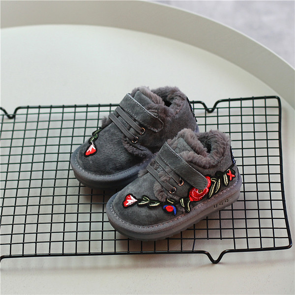 Καθημερινά παιδικά πάνινα παπούτσια για κορίτσια με μπαλώματα και floral μοτίβο σε τρία χρώματα