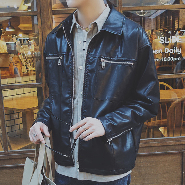 Мъжко яке от еко кожа в широк модел с ципове