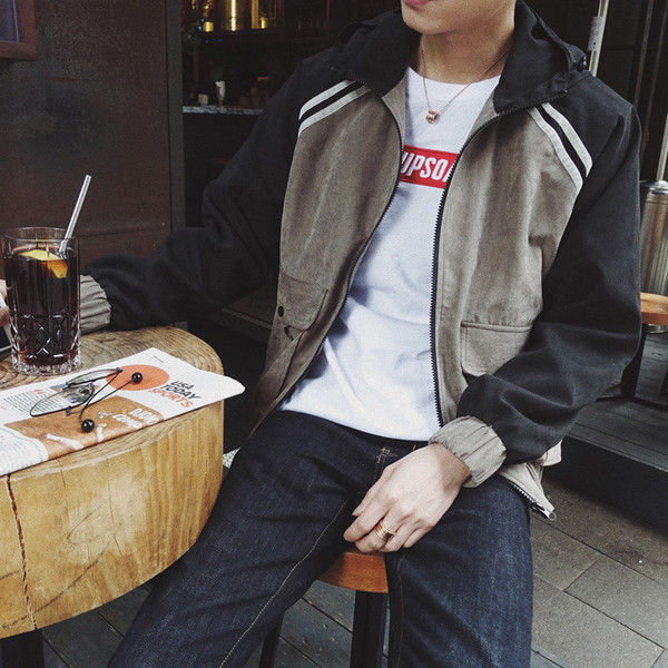 Ανδρικό σακάκι με κουκούλα σε δύο χρώματα