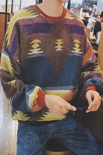 Χρώμα πουλόβερ ανδρών σε φαρδύ σχέδιο με λαιμόκοψη