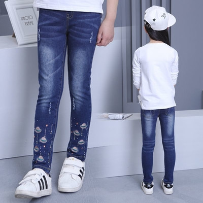 Μοντέρνα τζιν παιδιά για τα κορίτσια, διάφορα μοντέλα
