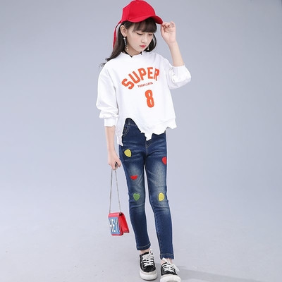 Μοντέρνα τζιν παιδιά για τα κορίτσια, διάφορα μοντέλα