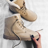 Κομψά γυναικεία παπούτσια με σκληρή αντιολισθητική σόλα και πολύ ζεστή επένδυση