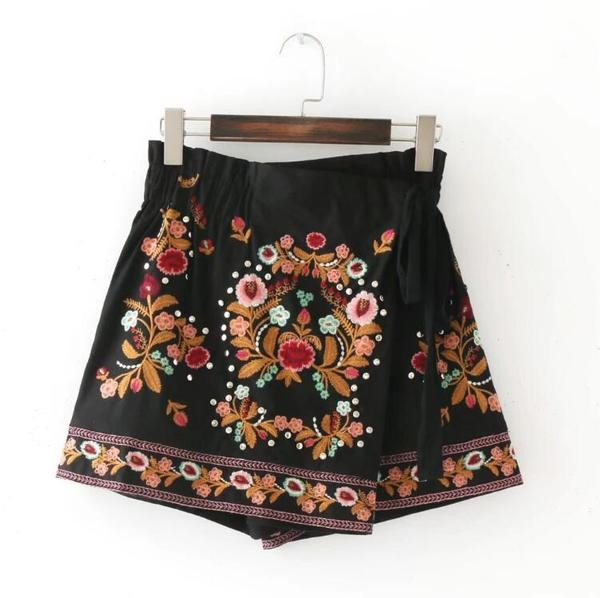 Υψηλή μέση φούστα και ενδιαφέρον κέντημα, 2 χρώματα