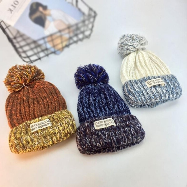 Χειμερινό μαλακό καπέλο από μαλλί με κουκούλα