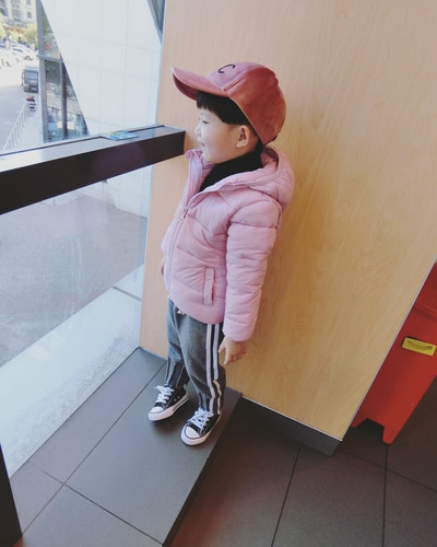 Αθλητικό παιδικό χειμωνιάτικο σακάκι με κουκούλα για αγόρια σε διάφορα χρώματα