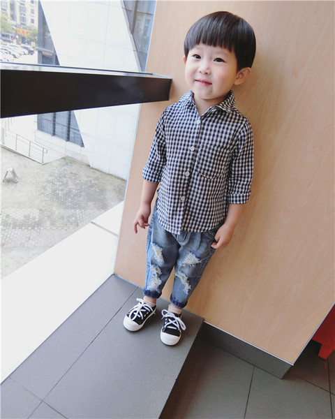 Μοντέρνο παιδικό πουκάμισο για αγόρια σε δύο χρώματα