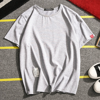 Ежедневна мъжка тениска с щампа в няколко цвята