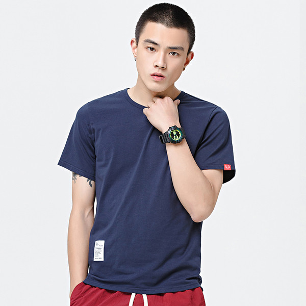 Ежедневна мъжка тениска с щампа в няколко цвята