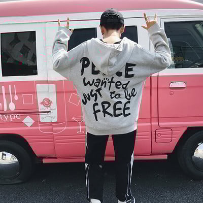 Мъжки спортен суичър с цип,качулка и надпис на гърба в широк модел в сив,черен,червен и бял цвят