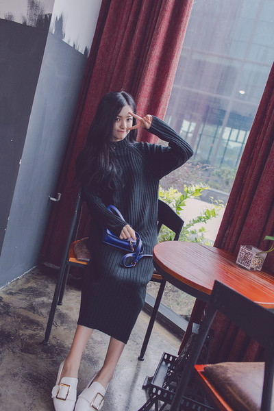 Дълга дамска зимна рокля в три цвята 