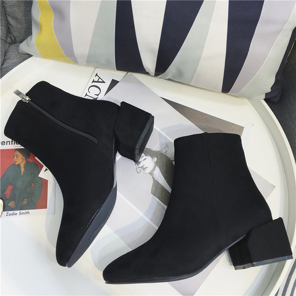 Велурени дамски боти с нестандартен ток и цип,2 модела