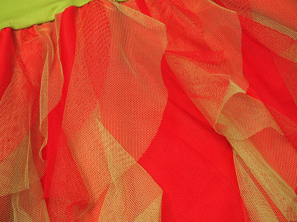 Детски комплект за момичета от две части-рокля+ раиран клин с забавна апликация коледен елен в зелен цвят