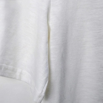 Αθλητικό-κομψό γυναικείο μπλουζοφόρεμα με ενδιαφέρον κολάρο σε λευκό χρώμα