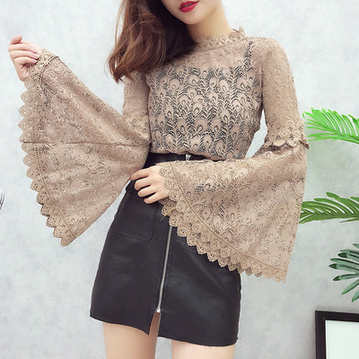 Елегантна дантелена дамска блуза с разкроени ръкави