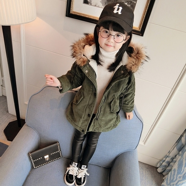 Спортно-елегантно детско палто за момичета с качулка и пух