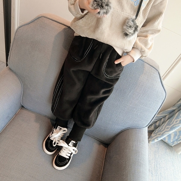 Спортен детски панталон за момичета в черен цвят