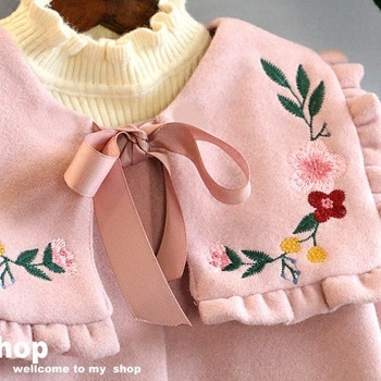 Φόρεμα μωρού φθινοπώρου-χειμώνα για τα κορίτσια με κεντήματα σε ευρύ μοτίβο