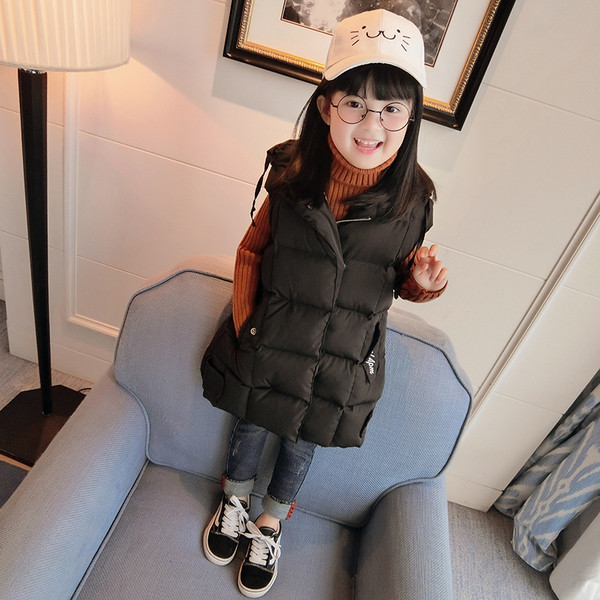 Дълъг зимен детски елек с качулка и надпис - два цвята