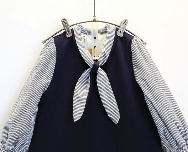 Ежедневна детска рокля за момичета с раирани ръкиви и яка 