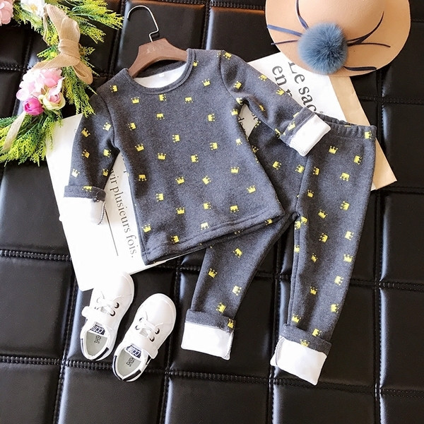 Детски есенно-зимен комплект за момичета от две части-блуза+клиинче,в четири цвята 