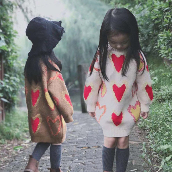 Ежедневен детски дълъг пуловер за момичета с О-образна яка, на сърца в два цвята