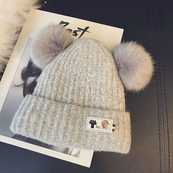 Стилна детска шапка за момичета и момчета с пухчета