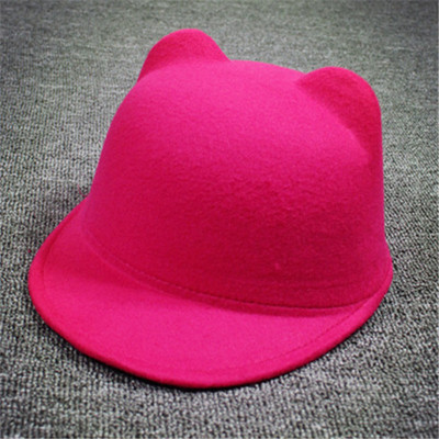 Стилна детска шапка с козирка и в много цветове