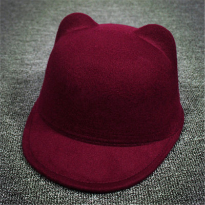 Стилна детска шапка с козирка и в много цветове