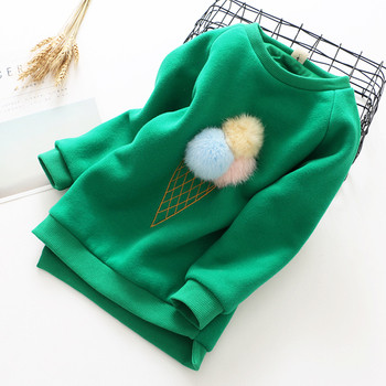 Актуален детски пуловер за момичета с апликация и пухени цветни топчета в четири цвята
