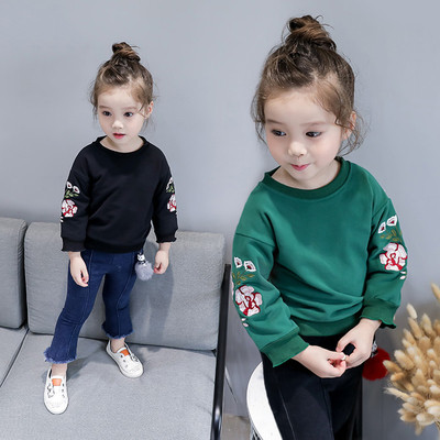 Модерен детски пуловер за момичета с О-образна яка с флорална бродерия по ръкавите в три цвята