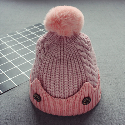 Шапки за момичета и момчета в различни цветове и пухче