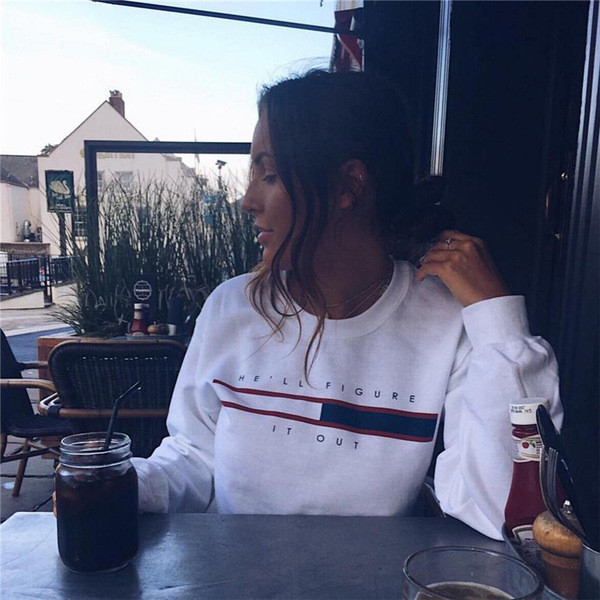 Ежедневна дамска блуза с щампа и надпис в бял цвят