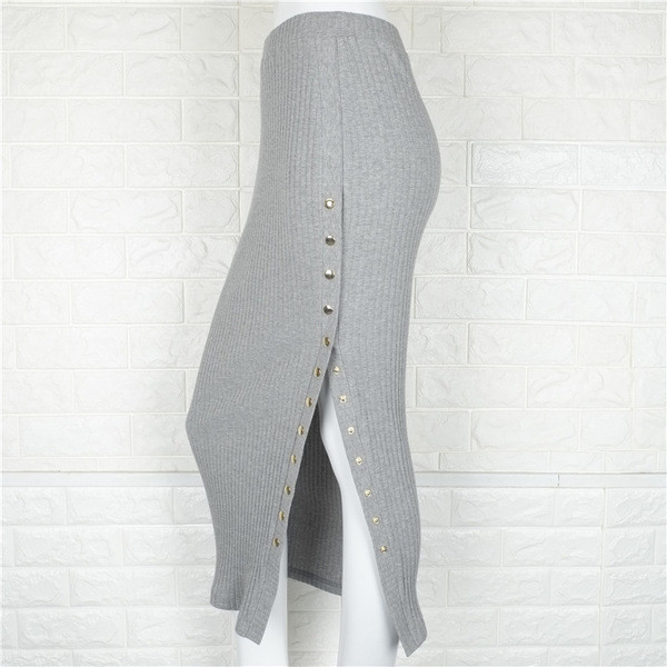 Спортно-елегантна дамска пола с висока талия и тик так копчета в сив и черен цвят