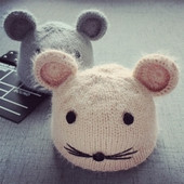 Плетена детска шапка за момичета и момчета с ушички