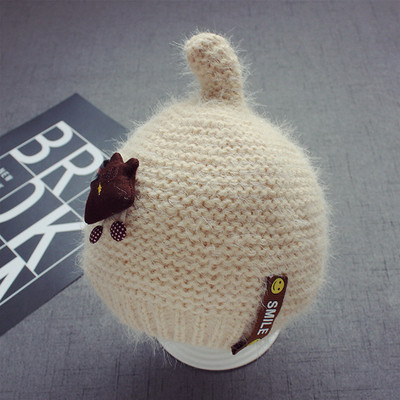 Шапка за момичета с надпис и 3D декорация