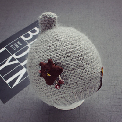 Шапка за момичета с надпис и 3D декорация