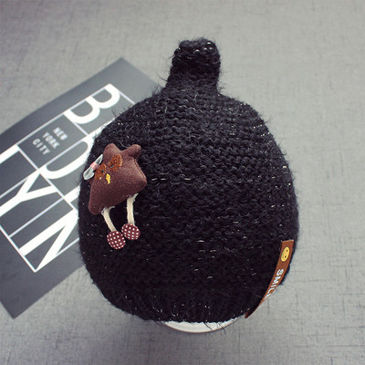 Шапка за момичета с надпис и 3D декорация