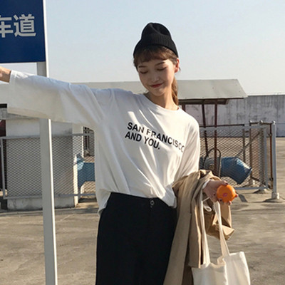 Спортно-ежедневна дамска блуза с надпис в широк модел в четири цвята