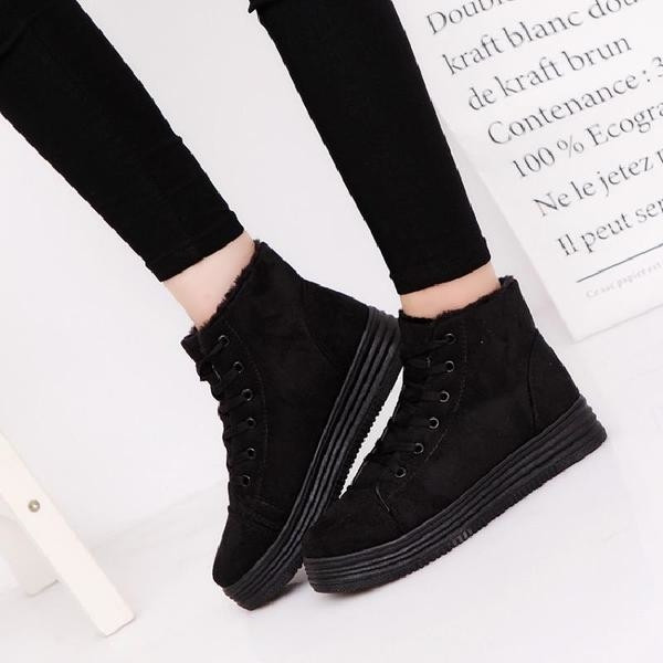 Спортни дамски топли кецове с равна подметка в сив и черен цвят