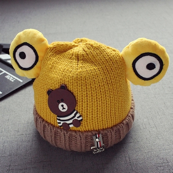 Зимна интересна шапка за момичета и момчета с ушички 