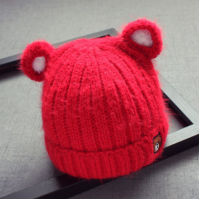 Вълнена детска шапка за момичета и момчета с ушички в различни цветове